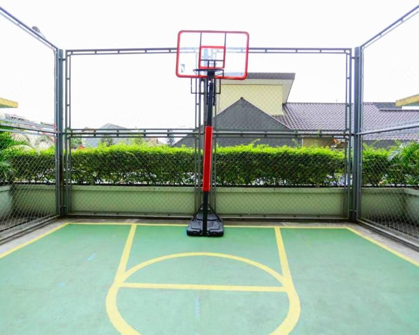 Modest 2br At @metro By Travelio Apartemen